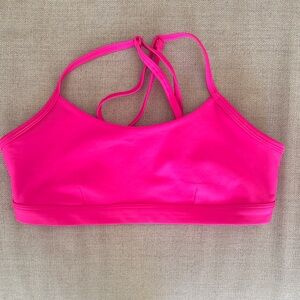 ALO Yoga Airlift Intrigue Bright Pink Sports Bra (size M)